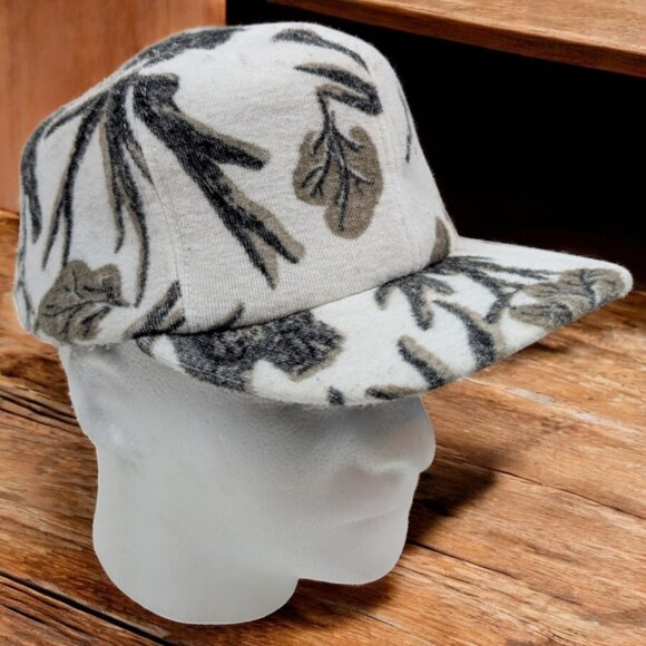 Vintage Camo Hunting Hat w/ Ear Flaps - White Water Outdoors Fleece, USA‎ Made L - Picture 1 of 13